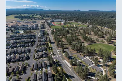 61101 SE Sydney Harbor Drive, Bend, OR 97702 - Photo 37