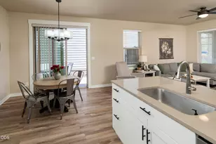 61101 SE Sydney Harbor Dr, Bend, OR 97702 - Photo 11