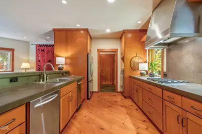 70535 Salal, Sisters, OR 97759 - Photo 17