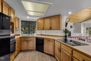 17810 W Core Rd, Sunriver, OR 97707 - Photo 5