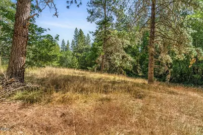 [Address not provided], Grants Pass, OR 97526 - Photo 25