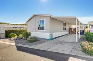 8401 Old Stage Rd, Central Point, OR 97502 - Photo 1