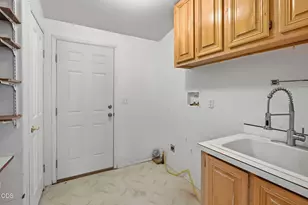 862 Autumn Ln, Glendale, OR 97442 - Photo 17