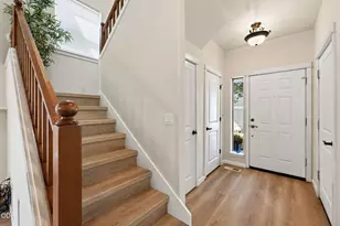 61212 Brittle Bush St, Bend, OR 97702 - Photo 5