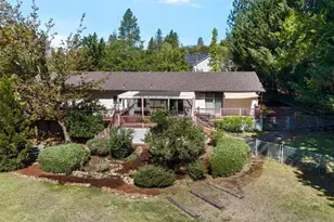 627 Carriage Rd, Grants Pass, OR 97526 - Photo 45