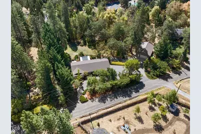 627 Carriage Road, Grants Pass, OR 97526 - Photo 41