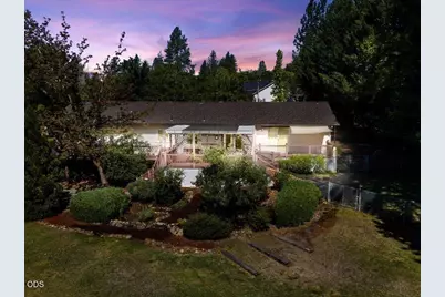627 Carriage Road, Grants Pass, OR 97526 - Photo 5