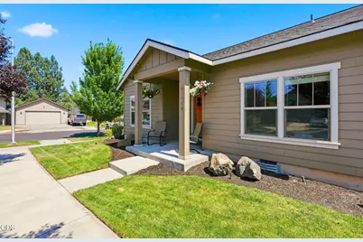 61420 SE Lana Way, Bend, OR 97702 - Photo 3