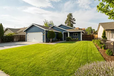 3029 SW Peridot Avenue, Redmond, OR 97756 - Photo 1