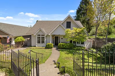 765 Laurel Lane, Jacksonville, OR 97530 - Photo 35