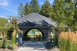 60733 Breckenridge St, Bend, OR 97702 - Photo 43