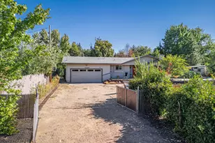 1968 Spring St, Medford, OR 97504 - Photo 11