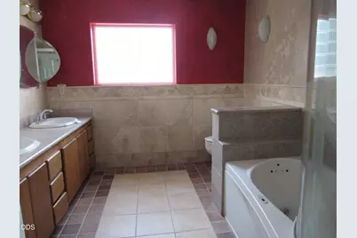 642 Front Street, Klamath Falls, OR 97601 - Photo 7