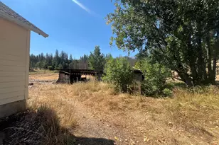 8720 Butte Falls Hwy, Eagle Point, OR 97524 - Photo 29