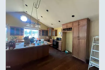 8720 Butte Falls Highway, Eagle Point, OR 97524 - Photo 11