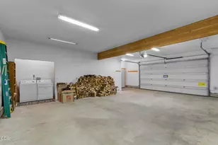 15150 Yellow Pine Loop, Bend, OR 97707 - Photo 29