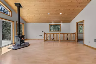 15150 Yellow Pine Loop, Bend, OR 97707 - Photo 13