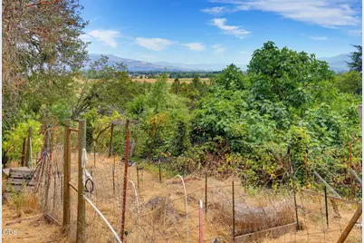 2657 Old Stage Road, Central Point, OR 97502 - Photo 31