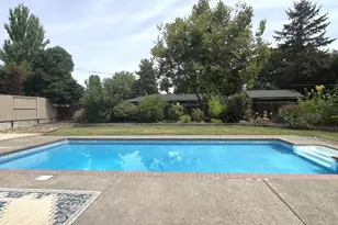 349 Lindero, Medford, OR 97504 - Photo 47