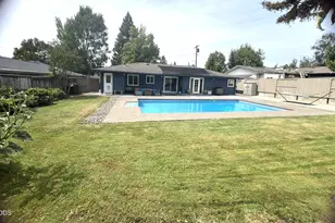349 Lindero, Medford, OR 97504 - Photo 51