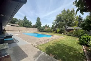 349 Lindero, Medford, OR 97504 - Photo 83