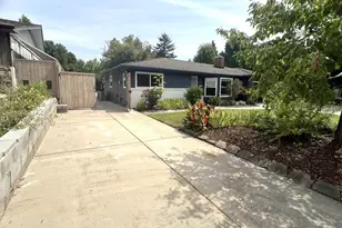 349 Lindero, Medford, OR 97504 - Photo 67