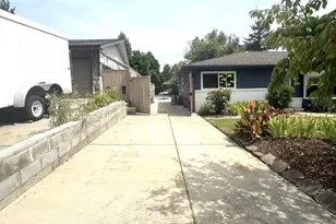 349 Lindero, Medford, OR 97504 - Photo 65
