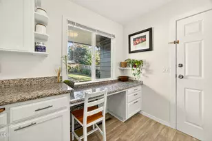 349 Lindero, Medford, OR 97504 - Photo 21