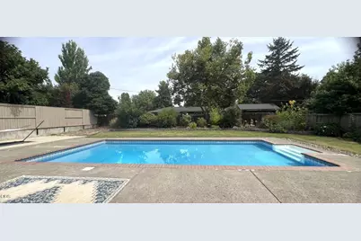 349 Lindero, Medford, OR 97504 - Photo 47