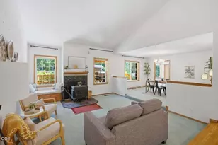 4801 Azalea Dr, Grants Pass, OR 97526 - Photo 5