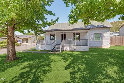 2082 NE Fairview Avenue, Grants Pass, OR 97526 - Photo 1