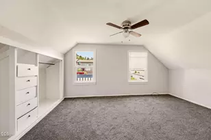 2082 NE Fairview Ave, Grants Pass, OR 97526 - Photo 23