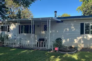 5277 Table Rock Rd, Central Point, OR 97502 - Photo 1