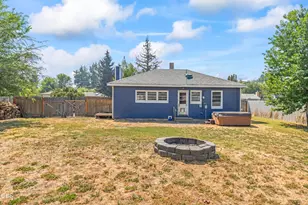 585 SE 4th St, Prineville, OR 97754 - Photo 17