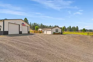 69435 Hinkle Butte Dr, Sisters, OR 97759 - Photo 7