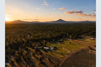 69435 Hinkle Butte Drive, Sisters, OR 97759 - Photo 3