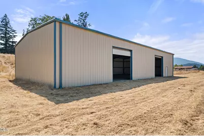 4240 Lake Shore Drive, Selma, OR 97538 - Photo 13