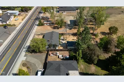[Address not provided], Medford, OR 97501 - Photo 31