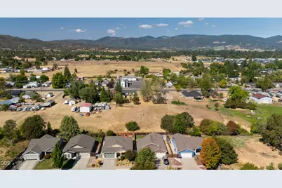 [Address not provided], Medford, OR 97501 - Photo 35
