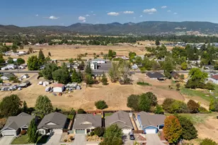 [Address not provided], Medford, OR 97501 - Photo 35