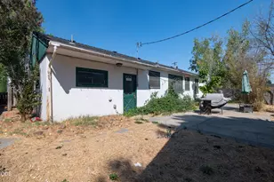 795 Lozier Ln, Medford, OR 97501 - Photo 3