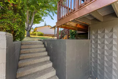 712 NW Savage Street, Grants Pass, OR 97526 - Photo 5