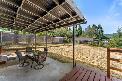 712 NW Savage Street, Grants Pass, OR 97526 - Photo 27