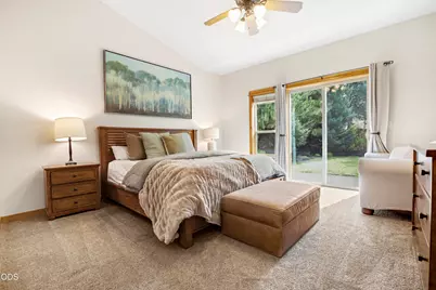 60814 Sawtooth Mountain Lane, Bend, OR 97702 - Photo 9