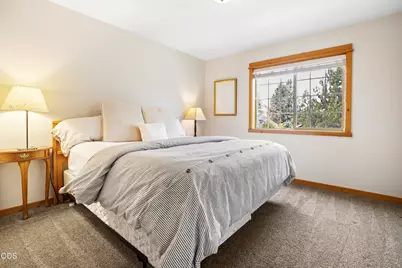 60814 Sawtooth Mountain Lane, Bend, OR 97702 - Photo 15