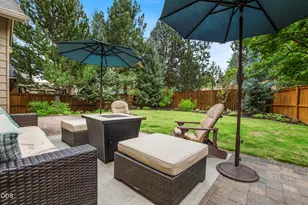 60814 Sawtooth Mountain Ln, Bend, OR 97702 - Photo 19