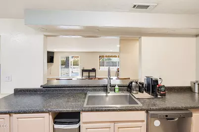 208 Kings Way, Central Point, OR 97502 - Photo 15