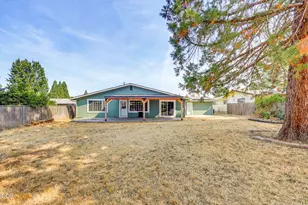 208 Kings Way, Central Point, OR 97502 - Photo 39