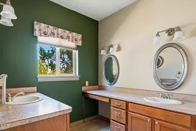 5851 NW 61st Street, Redmond, OR 97756 - Photo 35
