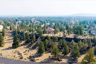 5851 NW 61st St, Redmond, OR 97756 - Photo 49